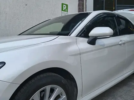 Toyota Camry 2023 года за 16 100 000 тг. в Алматы – фото 3