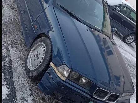 BMW 320 1997 года за 1 100 000 тг. в Караганда – фото 2