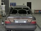 Mercedes-Benz E 320 1994 года за 2 200 000 тг. в Шымкент