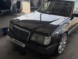 Mercedes-Benz E 320 1994 года за 2 700 000 тг. в Шымкент – фото 2