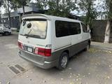 Toyota Grand Hiace 2001 года за 3 300 000 тг. в Алматы – фото 5