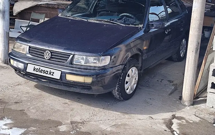 Volkswagen Passat 1993 годаүшін700 000 тг. в Алматы