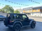 Jeep Wrangler 2022 года за 27 000 000 тг. в Алматы – фото 2