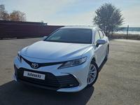 Toyota Camry 2023 года за 16 500 000 тг. в Костанай