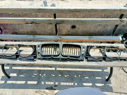 Решетки радиатора на BMW Е 34 широкомордную за 20 000 тг. в Алматы