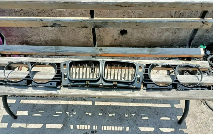 Решетки радиатора на BMW Е 34 широкомордную за 20 000 тг. в Алматы