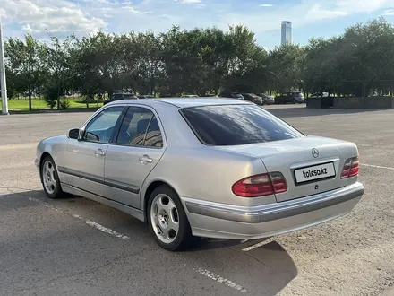 Mercedes-Benz E 320 1999 года за 4 200 000 тг. в Астана – фото 5