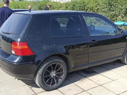 Volkswagen Golf 2002 года за 2 600 000 тг. в Актобе – фото 5