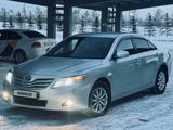 Toyota Camry 2011 года за 7 350 000 тг. в Астана – фото 2