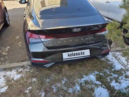 Hyundai Elantra 2022 года за 9 500 000 тг. в Астана – фото 7