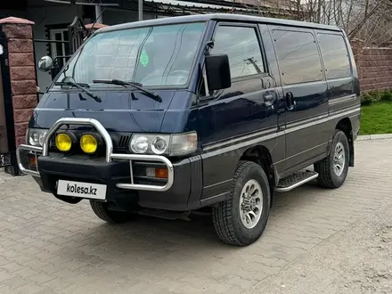 Mitsubishi Delica 1996 года за 2 950 000 тг. в Алматы – фото 6