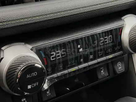 Toyota RAV4 2025 года за 18 300 000 тг. в Алматы – фото 15