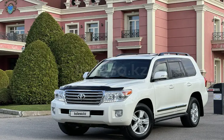 Toyota Land Cruiser 2014 годаүшін26 500 000 тг. в Алматы