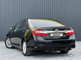 Toyota Camry 2013 года за 7 100 000 тг. в Актобе – фото 3