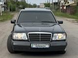 Mercedes-Benz E 280 1994 года за 3 800 000 тг. в Алматы – фото 2