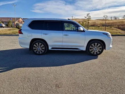 Lexus LX 570 2019 года за 47 500 000 тг. в Астана – фото 4