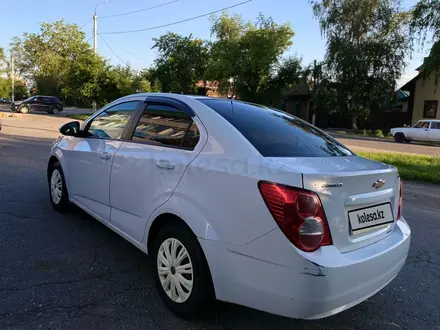 Chevrolet Aveo 2014 года за 2 900 000 тг. в Петропавловск – фото 5