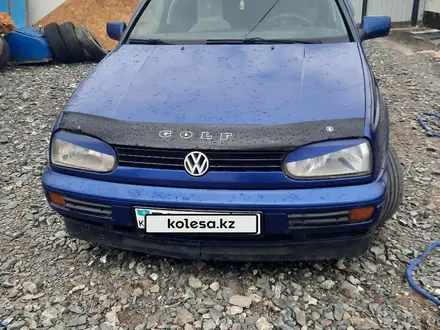 Volkswagen Golf 1994 года за 1 500 000 тг. в Семей