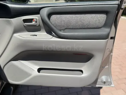 Toyota Land Cruiser 2006 года за 19 000 000 тг. в Алматы – фото 20