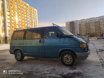 Volkswagen Multivan 1993 года за 3 700 000 тг. в Астана – фото 2