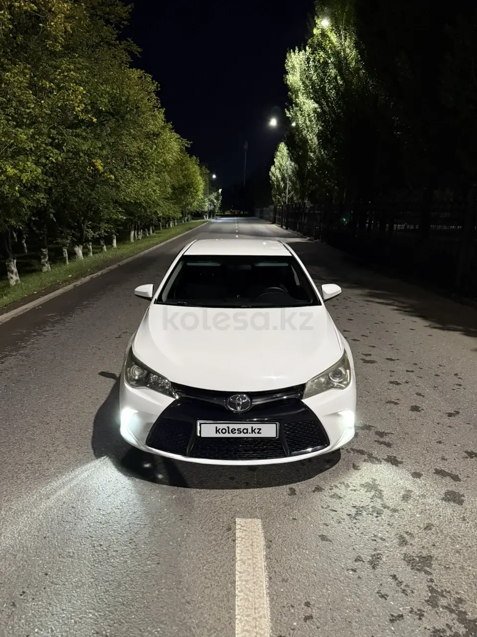 Toyota Camry, 2016