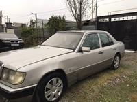 Mercedes-Benz E 230 1989 года за 750 000 тг. в Шымкент