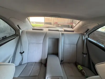 Mercedes-Benz E 240 2001 года за 5 000 000 тг. в Шымкент – фото 9