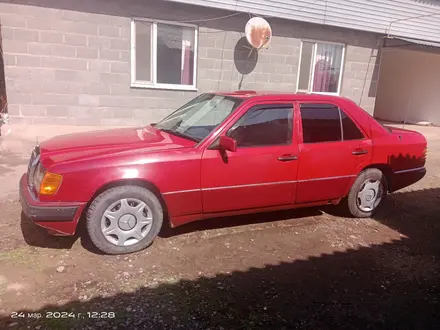 Mercedes-Benz E 230 1990 года за 1 800 000 тг. в Шу – фото 4