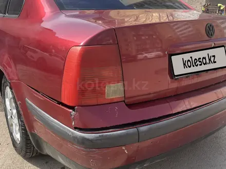 Volkswagen Passat 1997 года за 650 000 тг. в Астана – фото 4