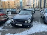 Mercedes-Benz E 200 2000 годаfor3 000 000 тг. в Астана