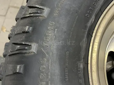 МТ LT285/75-16 Goodyear wrangler и диски rays TE37 за 650 000 тг. в Астана – фото 4