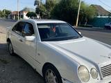 Mercedes-Benz E 280 1996 года за 1 850 000 тг. в Тараз – фото 3