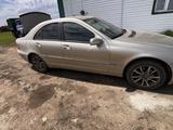 Mercedes-Benz C 180 2001 года за 2 000 000 тг. в Кокшетау – фото 5