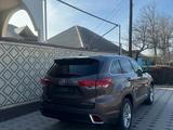 Toyota Highlander 2019 года за 20 300 000 тг. в Тараз – фото 3