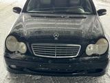 Mercedes-Benz C 200 2004 года за 4 000 000 тг. в Астана – фото 3