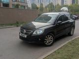 Volkswagen Tiguan 2009 года за 4 400 000 тг. в Астана