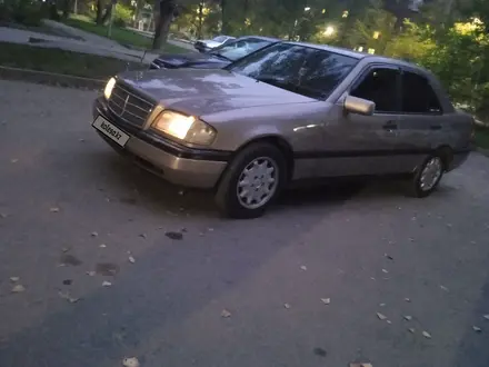 Mercedes-Benz C 180 1994 года за 2 500 000 тг. в Павлодар – фото 10