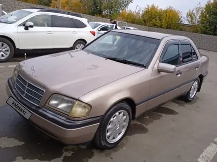 Mercedes-Benz C 180 1994 года за 2 500 000 тг. в Павлодар – фото 4