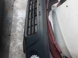 Передний бампер в сборе с туманками на Honda CR-V первого поколения рестай. за 70 000 тг. в Алматы – фото 2