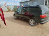 Volkswagen Sharan 1996 годаүшін1 600 000 тг. в Актобе – фото 2