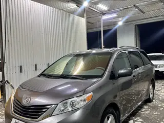 Toyota Sienna, 2014