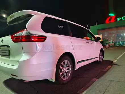 Toyota Sienna 2016 года за 12 700 000 тг. в Уральск – фото 21