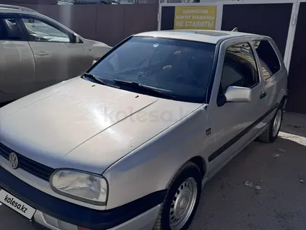Volkswagen Golf 1993 года за 1 800 000 тг. в Костанай – фото 4