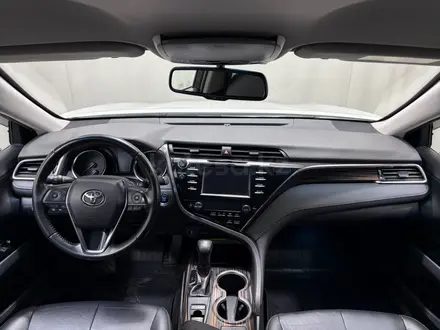Toyota Camry Prestige 2019 года за 12 300 000 тг. в Алматы – фото 8