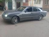Mercedes-Benz E 230 1995 года за 1 800 000 тг. в Павлодар – фото 2