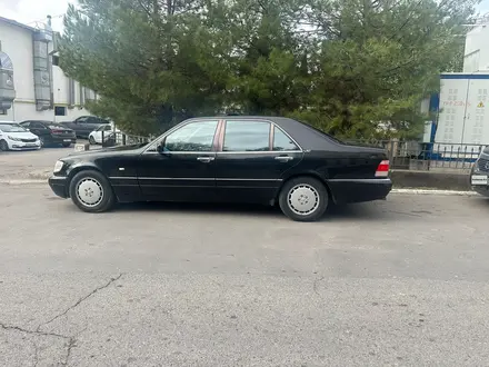 Mercedes-Benz S 320 1998 года за 7 500 000 тг. в Сарыагаш – фото 5