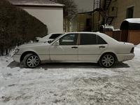 Mercedes-Benz S 320 1998 годаүшін4 200 000 тг. в Астана