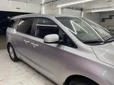 Kia Carnival 2015 годаүшін11 800 000 тг. в Кызылорда – фото 5