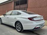 Hyundai Sonata 2021 года за 11 500 000 тг. в Шымкент – фото 2