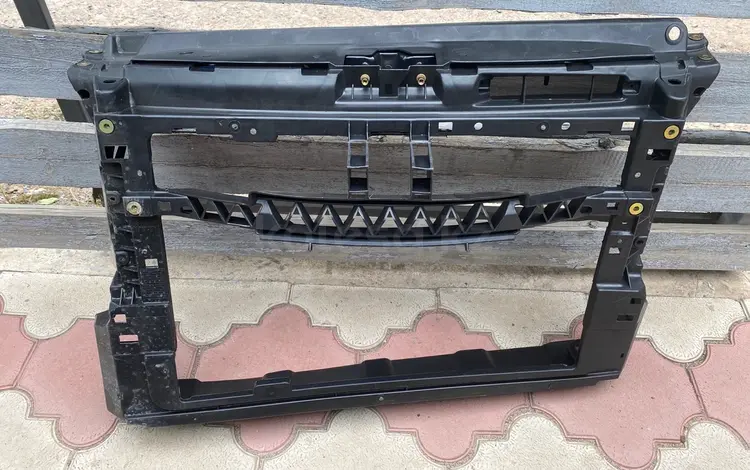 Телевизор — Volkswagen Polo 2015 — рестайлинг за 17 000 тг. в Алматы